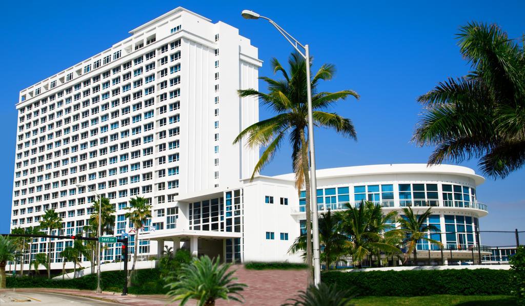 מיאמי ביץ' Beach Apartments - Free Parking מראה חיצוני תמונה